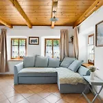 Lastovka בית נופש טולמין