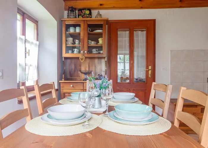 Lastovka Casa de Férias Tolmin